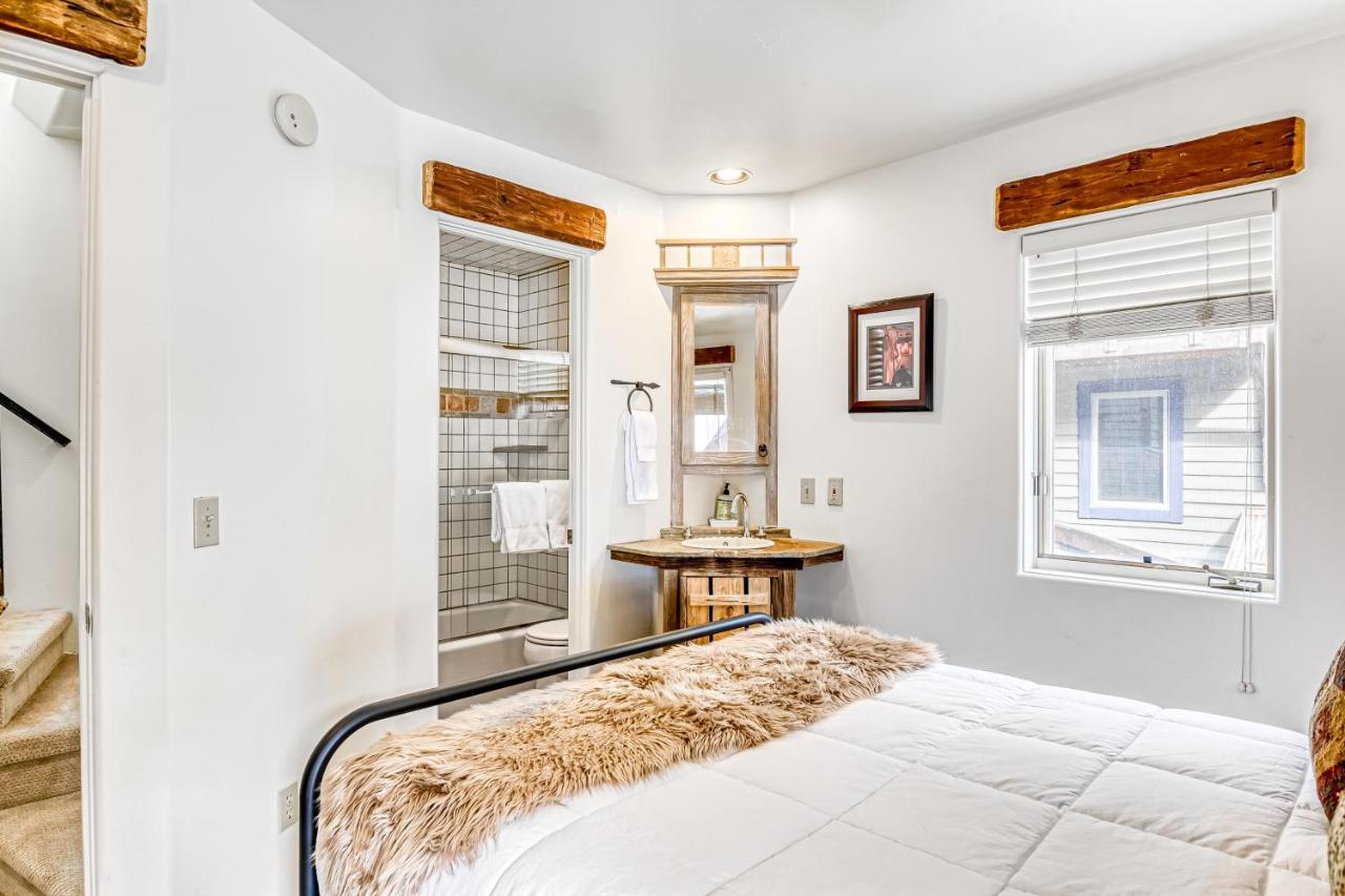 Double Diamond Ski-In/Ski-Out Chalet Теллерайд Экстерьер фото