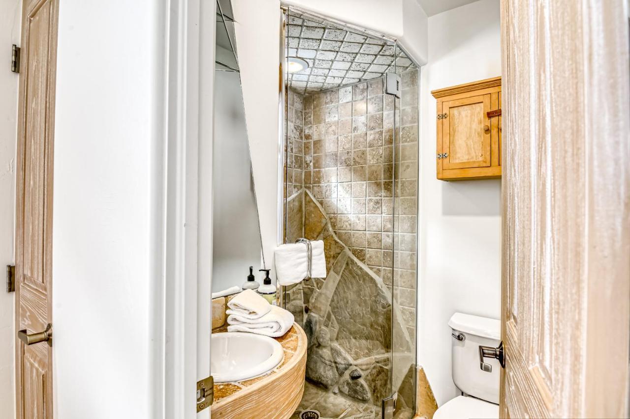 Double Diamond Ski-In/Ski-Out Chalet Теллерайд Экстерьер фото