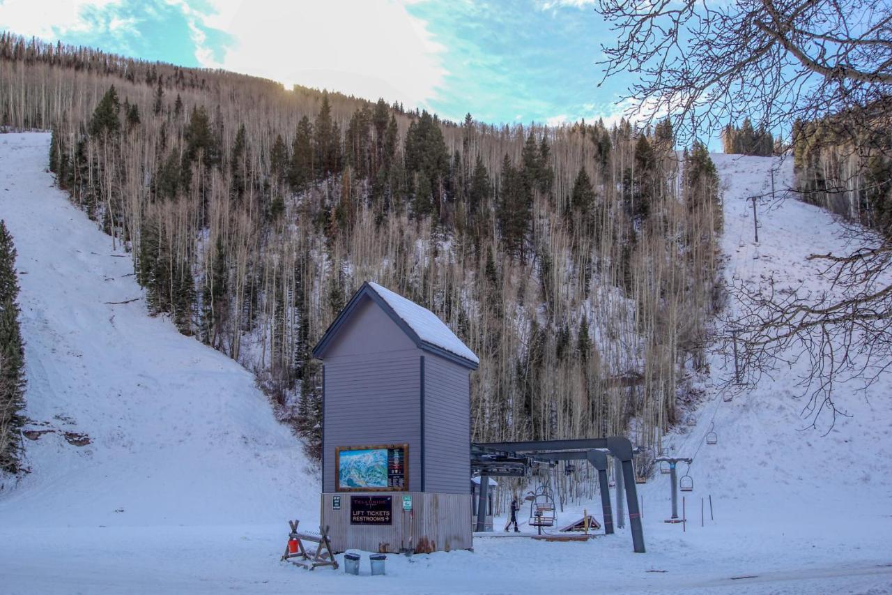Double Diamond Ski-In/Ski-Out Chalet Теллерайд Экстерьер фото