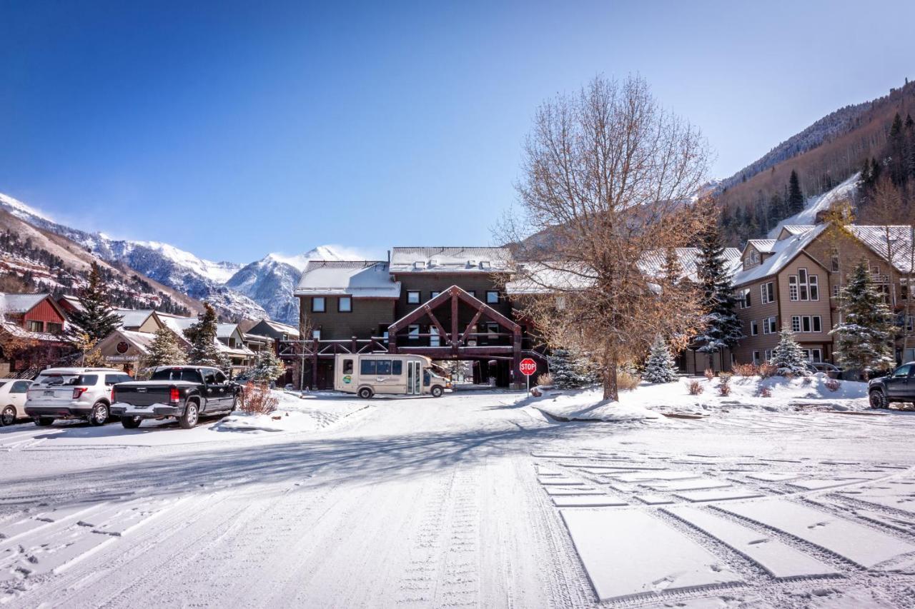 Double Diamond Ski-In/Ski-Out Chalet Теллерайд Экстерьер фото